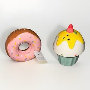 Target Bullseye Playground 2 Piece Donut Cupcake Sprinkle Ceramic Shaker Set NEW